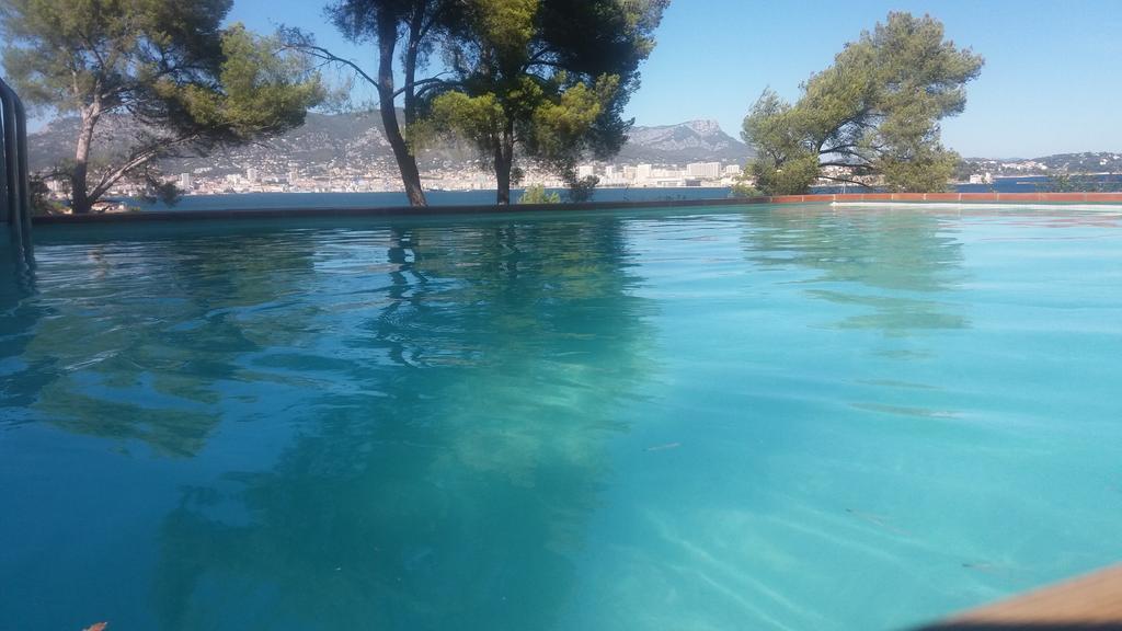 Villa-Chateau Les Terrasses - Tamaris, Plage Des Sablettes, Mer Au Bas De La Propriete La Seyne-sur-Mer Esterno foto
